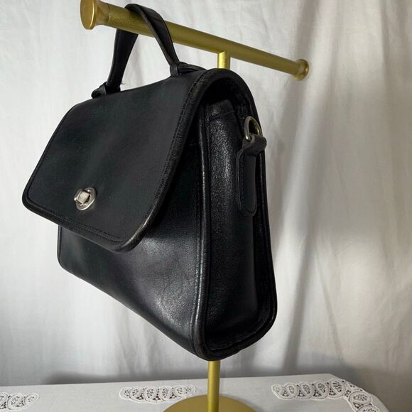 Vintage Coach Black Leather Station Bag 9870 No Strap Made in USA Turnlock Flap - Picture 6 of 15